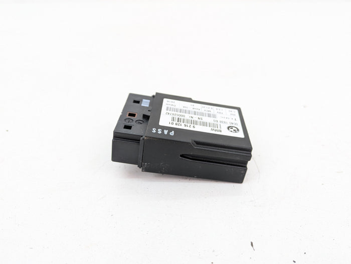 BMW E92 M3 Left/Right Seat Belt Extender Control Module 9216128