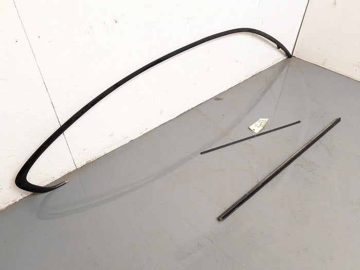 BMW E92 M3 335i 328i Right/Passenger Side Flat Black Window Trim Set 7119079