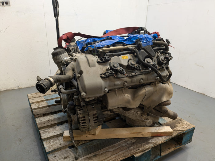 BMW E92 E93 E90 M3 S65 Engine