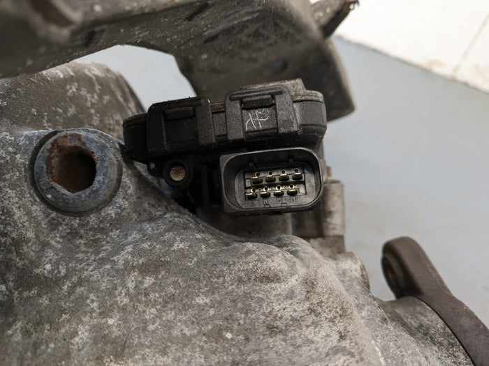 BMW F32 F30 F31 F33 F34 F36 4 & 3 Series Transfer Case W/ Motor 27108643149/27607542211