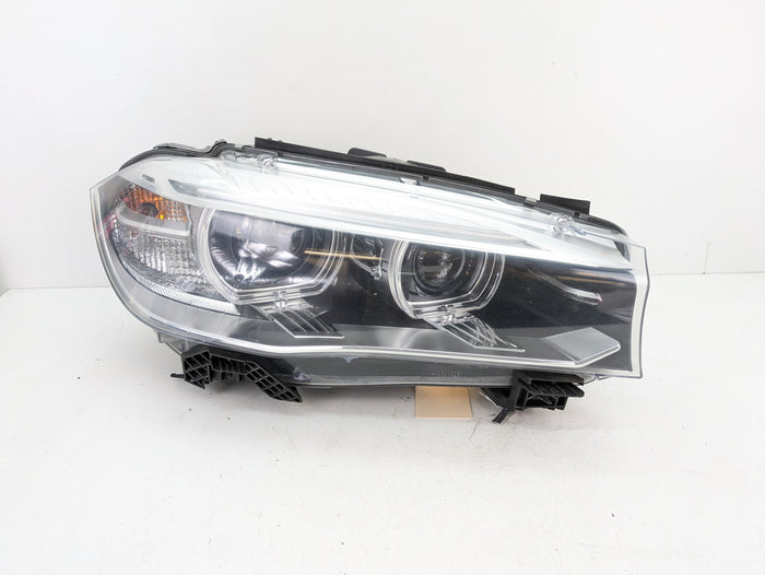 BMW F15 X5/F16 X6 35iX Right/Passenger Side Adaptive Xenon Headlight 7410682 *DAMAGED*