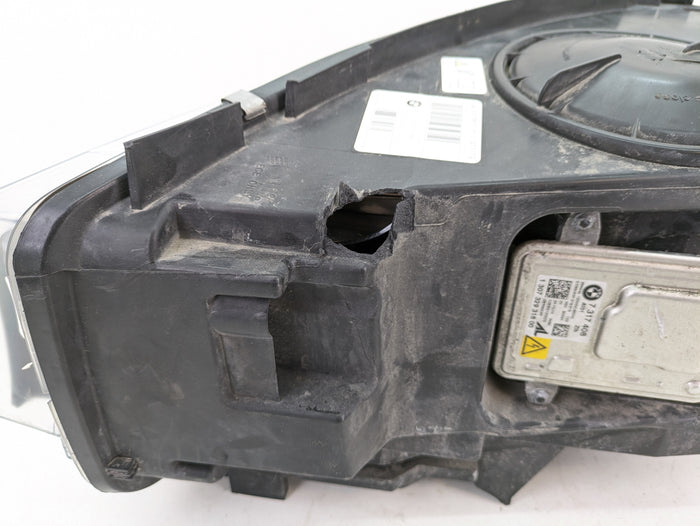 BMW F15 X5/F16 X6 35iX Right/Passenger Side Adaptive Xenon Headlight 7410682 *DAMAGED*