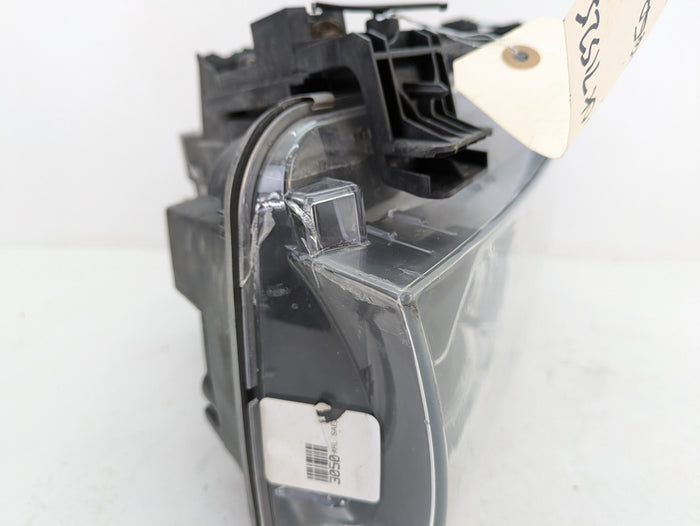 BMW F15 X5/F16 X6 35iX Right/Passenger Side Adaptive Xenon Headlight 7410682 *DAMAGED*