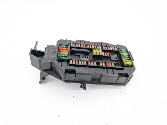 BMW F15 X5/F16 X6 35iX Front Power Distribution Fuse Box 9316568