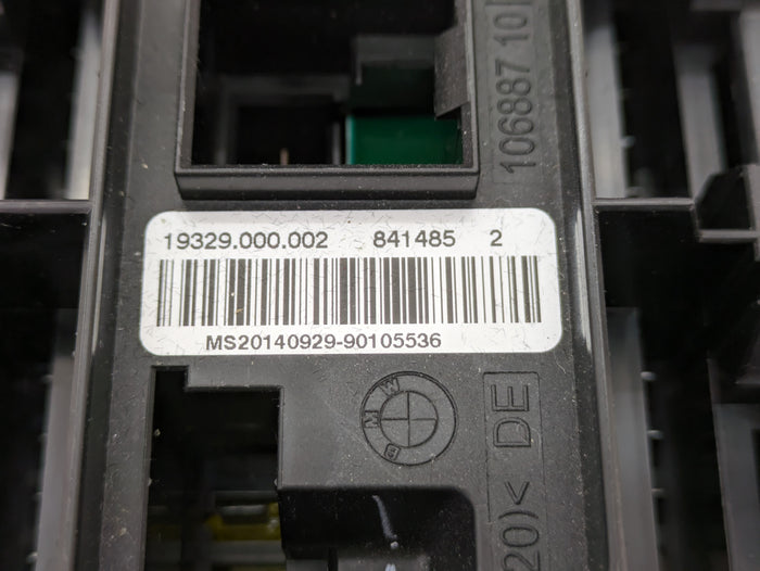 BMW F15 X5/F16 X6 35iX Front Power Distribution Fuse Box 9316568