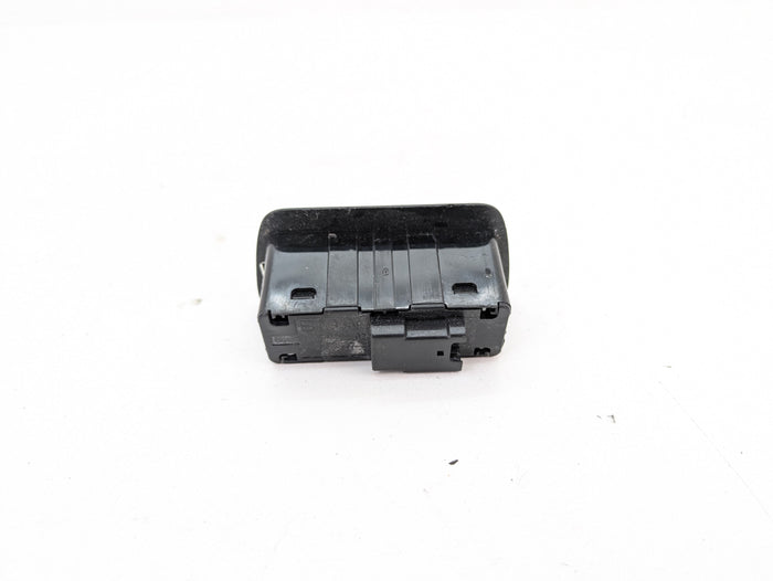 BMW F15 X5/F16 X6 35ix Power Hatch/Trunk Lid & Center Lock Button 9275121