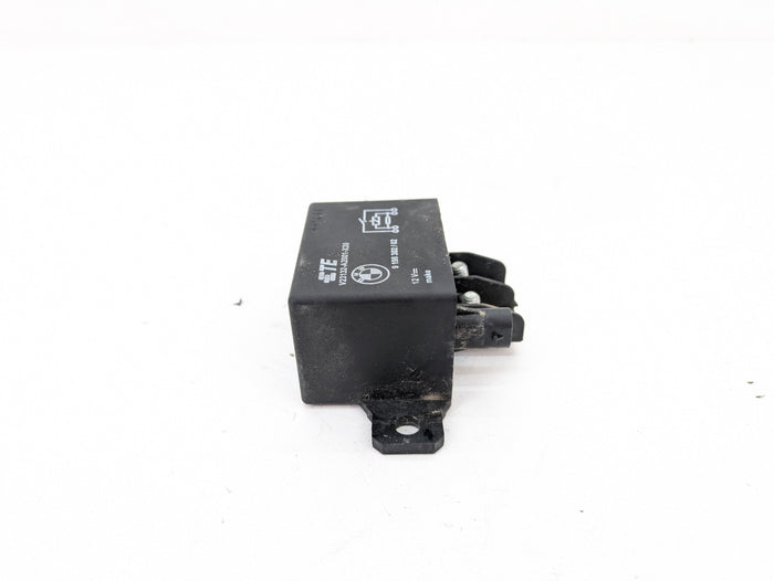 BMW F15 X5/F16 X6 35iX Cooling Fan Relay 130A 9198302 *DAMAGED*
