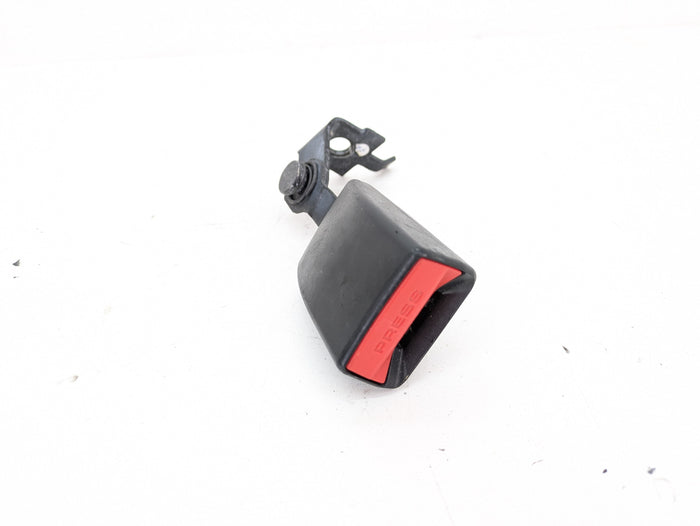 BMW F15 X5 35iX Rear Seat Left/Right Side Seat Belt Buckle 7318459
