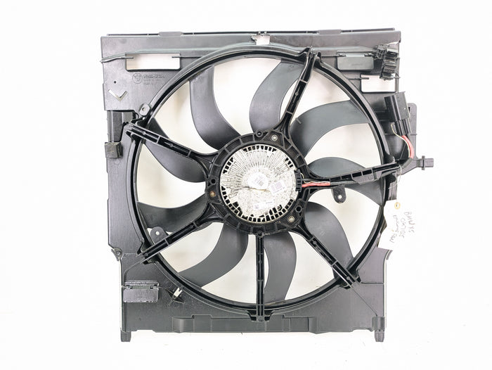 BMW F15 X5/F16 X6 35iX Radiator Cooling Fan Assembly 7634471 *DAMAGED*
