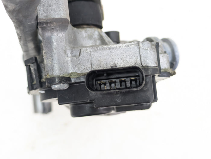 BMW F15 X5/F16 X6 35iX Front Windshield Wiper Motor Linkage & Motor 7292653