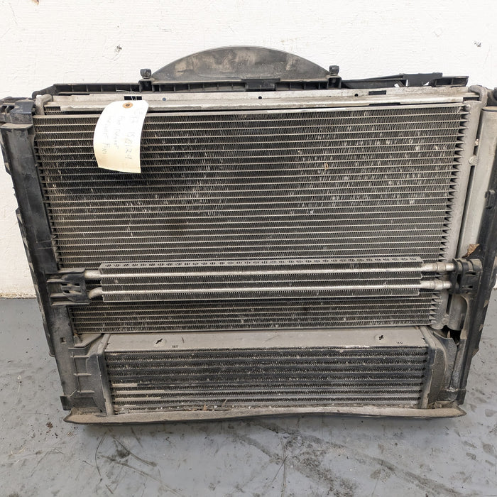 BMW E92 E90 E93 335i 335xi N54 Manual Radiator/AC Condenser/Intercooler/Fan 9169526/75617129/7545366