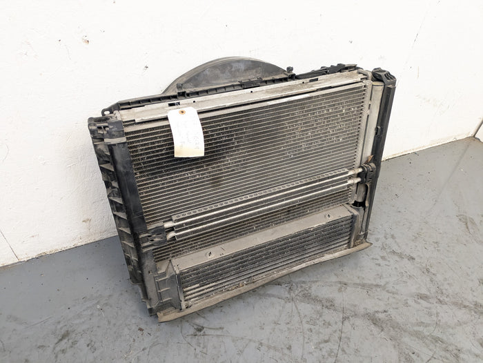 BMW E92 E90 E93 335i 335xi N54 Manual Radiator/AC Condenser/Intercooler/Fan 9169526/75617129/7545366