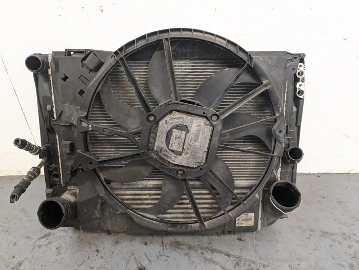 BMW E92 E90 E93 335i 335xi N54 Manual Radiator/AC Condenser/Intercooler/Fan 9169526/75617129/7545366