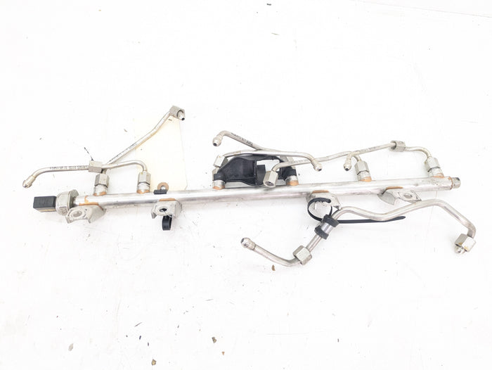 BMW E92 E90 E93 335i 335xi N54 Fuel Rail & Injector Lines 7575480