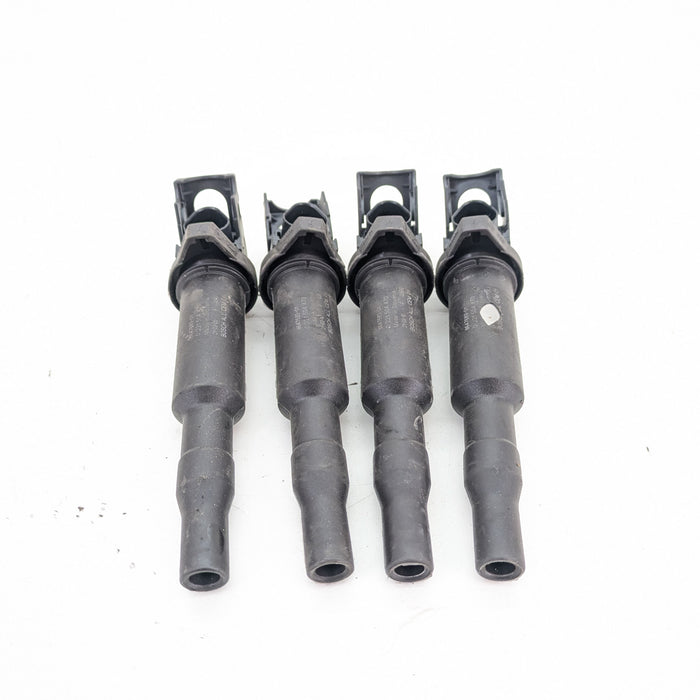 BMW E82 E88 E90 E91 E92 E93 M3 335i Ignition Coils Set of 4 8647689 *Damaged*