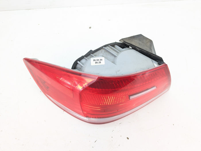BMW E92 335i 328i M3 Pre-LCI Left Outer Quarter Panel Tail Light 7174403/7174407