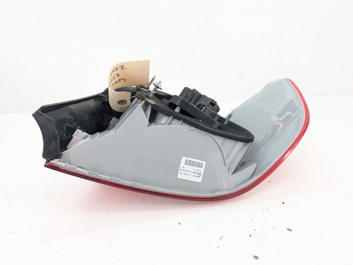 BMW E92 335i 328i M3 Pre-LCI Left Outer Quarter Panel Tail Light 7174403/7174407