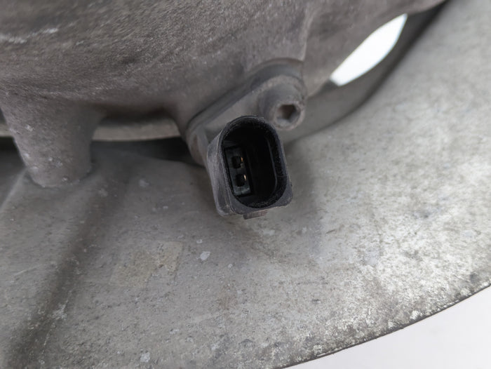 Porsche 991.2 911 GTS Front Right Center Lock Knuckle/Spindle/Hub 99134160701/9P1407313/99134165805