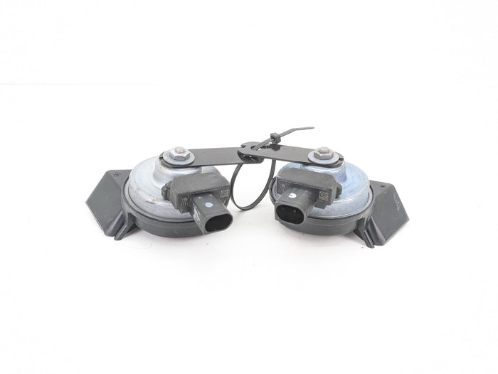 Porsche 991.2 911 GTS High/Low Horn Set 99163516500/99163516600