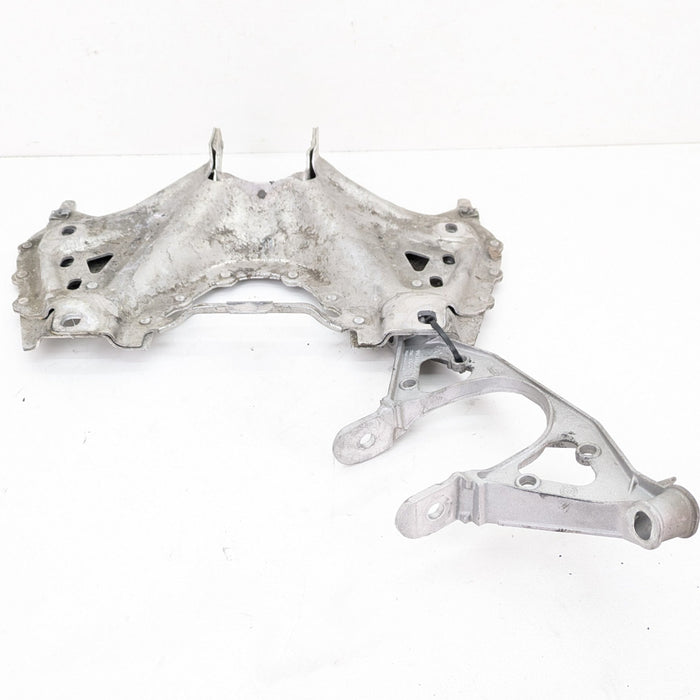 Porsche 991.2 911 GTS Upper Transmission Mounting Bracket 99137511403/99137503903