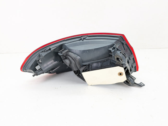 BMW F32 F36 F33 4 Series Pre-LCI Right/Passenger Side Outer Tail Light 7296100