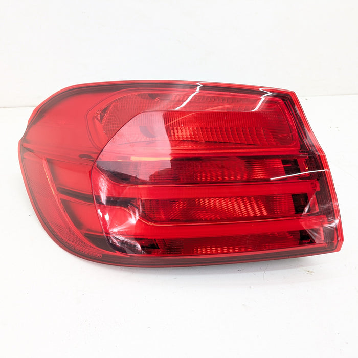BMW F32 F36 F33 4 Series Pre-LCI Left/Driver Side Outer Tail Light 7296099 *DAMAGED*