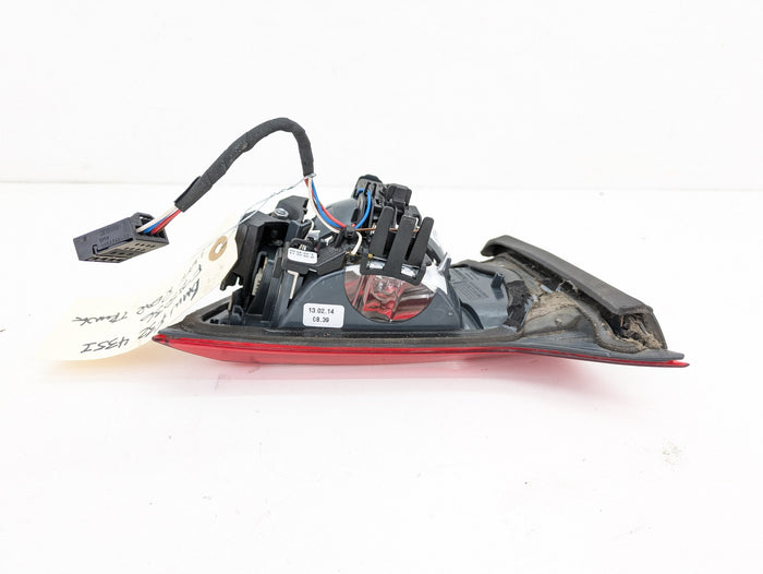 BMW F32 F33 F36 4 Series Pre-LCI Right/Passenger Side Inner Trunk Tail Light 7296102