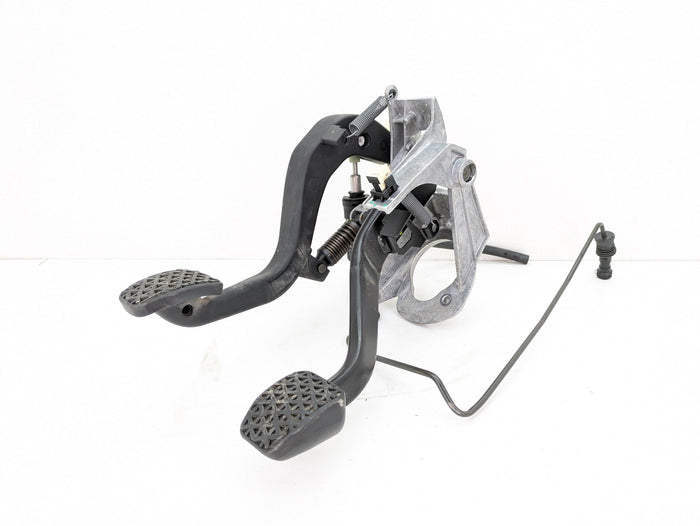 BMW F32 F30 F36 F33 F31 F34 4 & 3 Series Manual Transmission Clutch/Brake Pedals 6860643/6761310/6773670