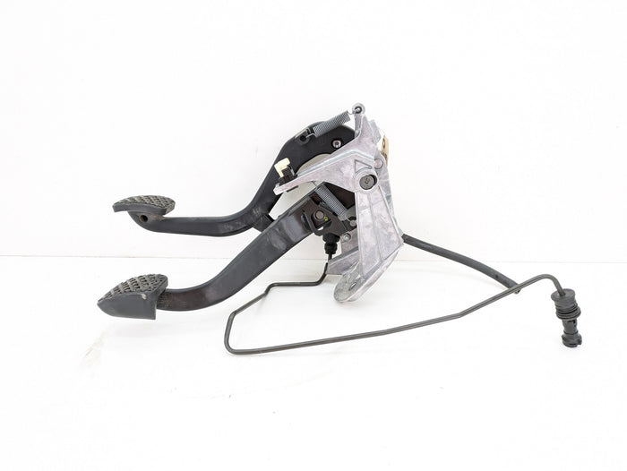 BMW F32 F30 F36 F33 F31 F34 4 & 3 Series Manual Transmission Clutch/Brake Pedals 6860643/6761310/6773670