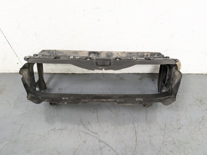 BMW F32 F33 F36 4 Series Upper Center Radiator Air Duct Shroud 51747290610 *DAMAGED*