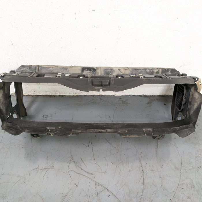 BMW F32 F33 F36 4 Series Upper Center Radiator Air Duct Shroud 51747290610 *DAMAGED*