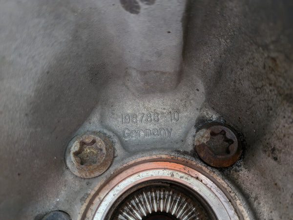 BMW F32 F33 F36 4 Series AWD Right/Passenger Side Front Spindle/Hub/Knuckle 6859004