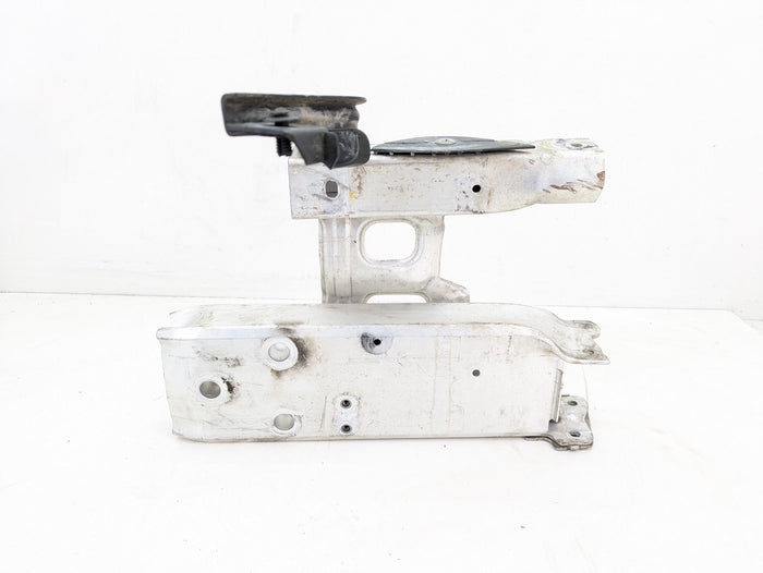 BMW F32 F30 F31 F33 F34 F36 4 & 3 Series M Sport Left Front Bumper Deformation Element Bracket 8051189