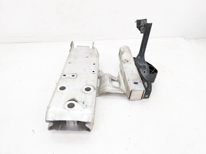 BMW F32 F30 F31 F33 F34 F36 4 & 3 Series M Sport Right Front Bumper Deformation Element Bracket 8051190