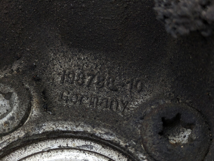 BMW F32 F33 F36 4 Series AWD Left/Driver Side Front Hub/Knuckle/Spindle 6859003