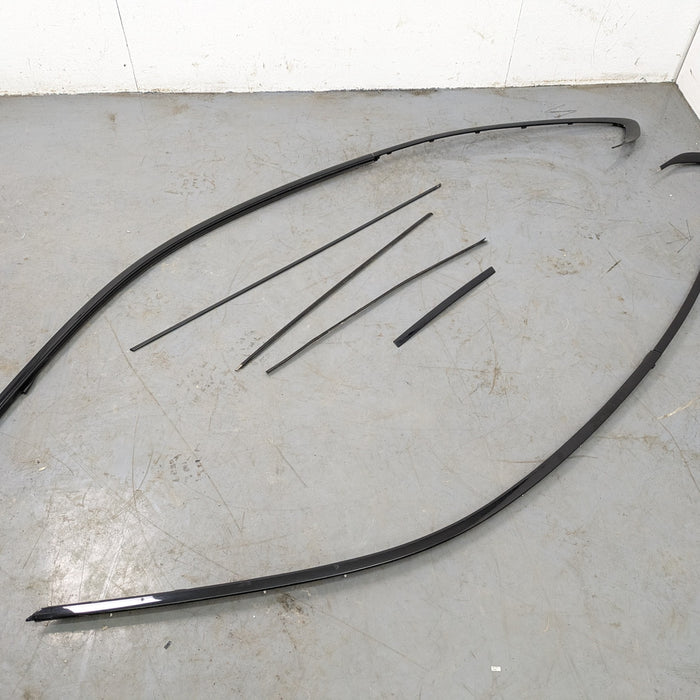 BMW F32 4 Series Shadowline/Gloss Black Window Trim Incomplete Set 7292561/7292562 *NOTE*