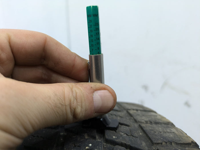 BMW E30 Bottle Cap Wheel Set 14X6 ET35 *Note* 1125688