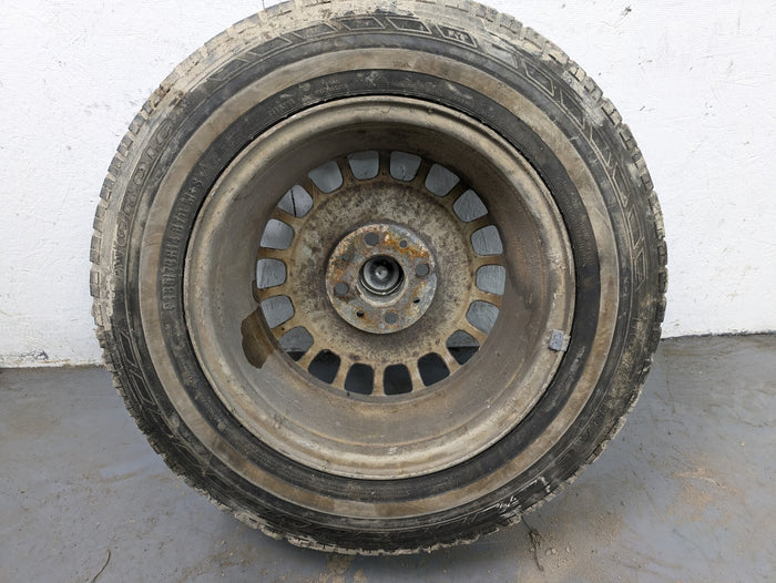 BMW E30 Bottle Cap Wheel Set 14X6 ET35 *Note* 1125688