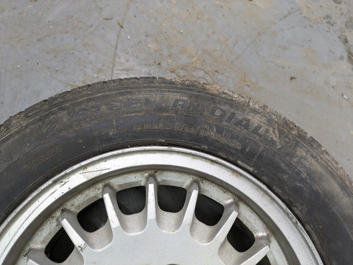BMW E30 Bottle Cap Wheel Set 14X6 ET35 *Note* 1125688