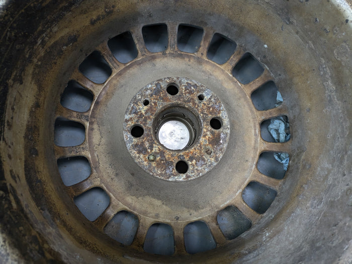 BMW E30 Bottle Cap Wheel Set 14X6 ET35 *Note* 1125688