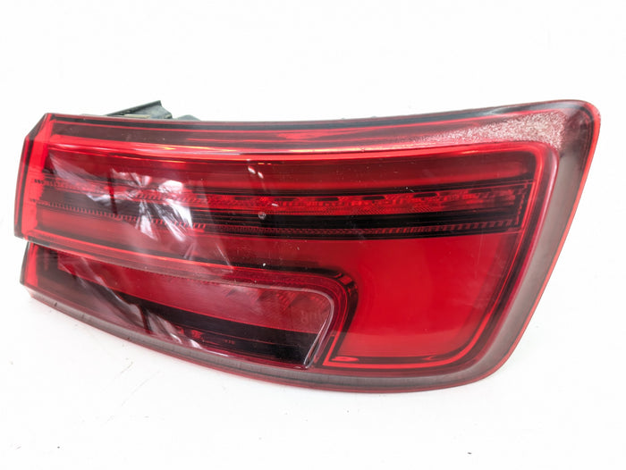 Audi 8V RS3 Right/Passenger Side Outer LED Tail Light 8V5945092A *DAMAGED*