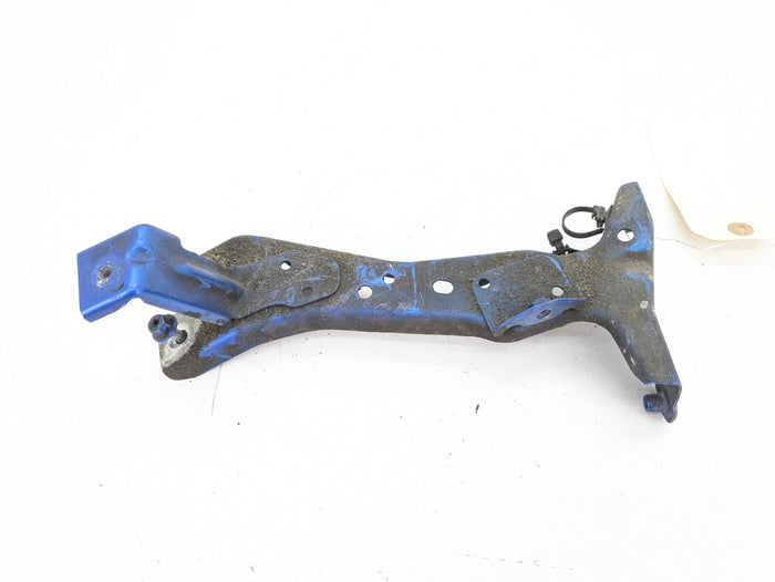 Audi 8V RS3 Left/Driver Side Lower Headlight Mount Bracket 8V0821167