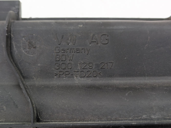 Audi 8V RS3 Air Intake Duct Guide 3Q0129217