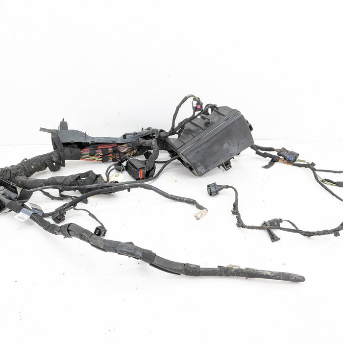 Audi 8V RS3 Left/Driver Side Engine Bay Wiring Harness & Fuse Box 8V0971228 *DAMAGED*