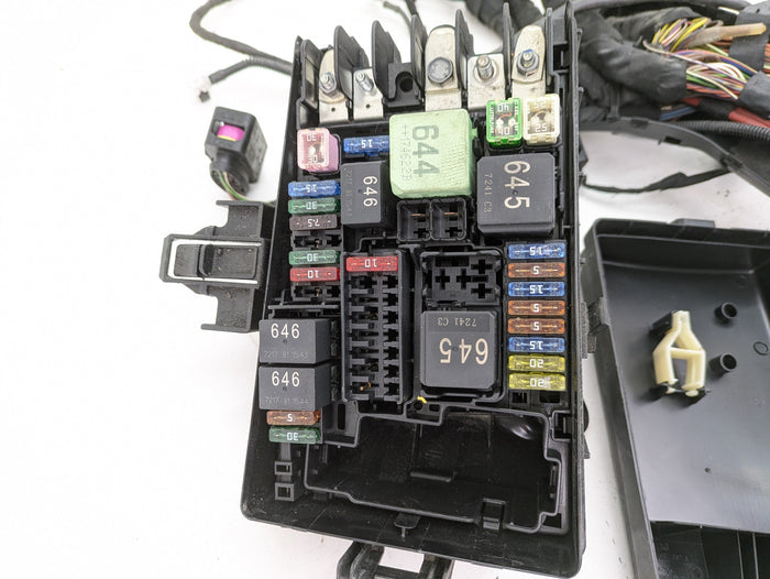 Audi 8V RS3 Left/Driver Side Engine Bay Wiring Harness & Fuse Box 8V0971228 *DAMAGED*