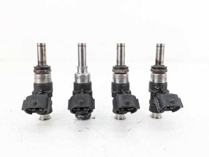 Audi 8V RS3 DAZA Engine Low Pressure Manifold Fuel Injector Set Of 4 07K133551A