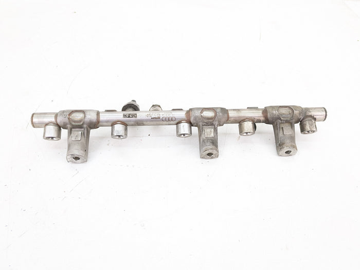 Audi 8V RS3 DAZA Engine High Pressure Fuel Rail 07K133317AB