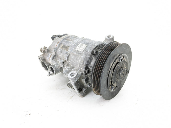 Audi 8V RS3 DAZA Air Conditioning/AC Compressor 8S0820803 *DAMAGED*