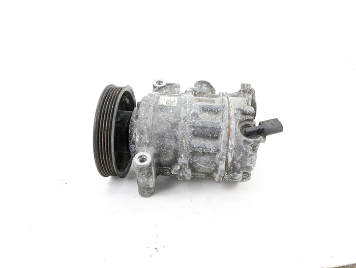 Audi 8V RS3 DAZA Air Conditioning/AC Compressor 8S0820803 *DAMAGED*