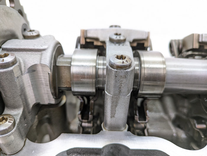 BMW G80 G82 F97 M3 M4 X3 M S58 Cylinder Head Camshafts & Valves 05762117616 *Minor Rust*
